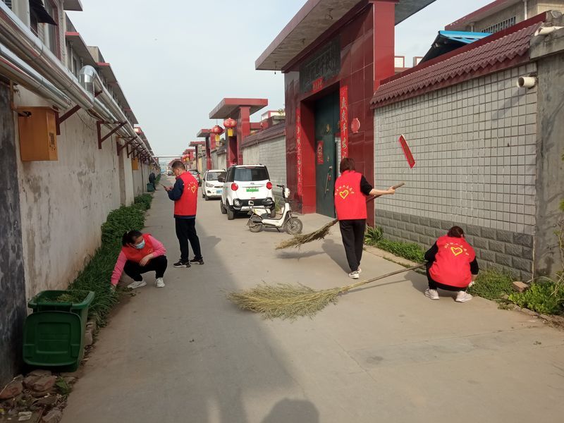 社会公益人人有责兴宁社区卫生打扫活动-草莓视频在线观看视频纸业员工踊跃参与